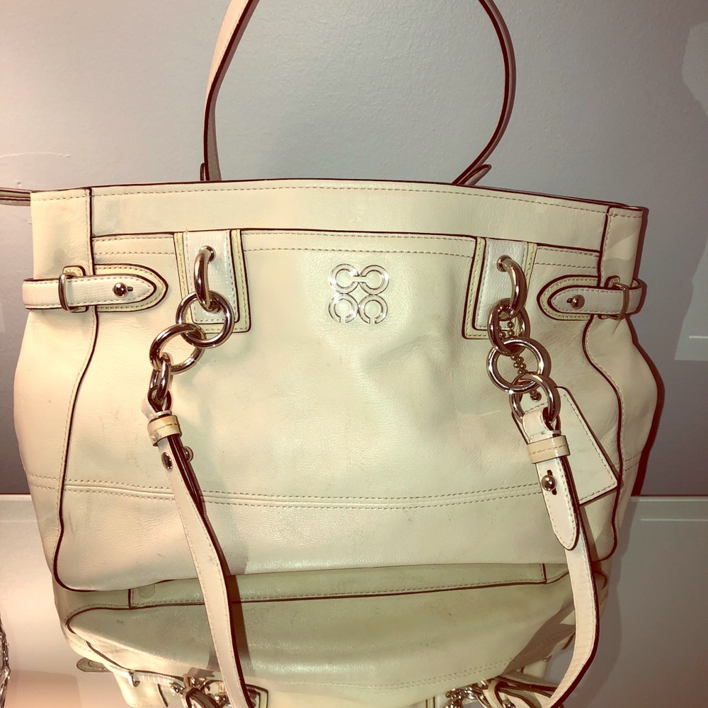 Coach White leather shoulder bag